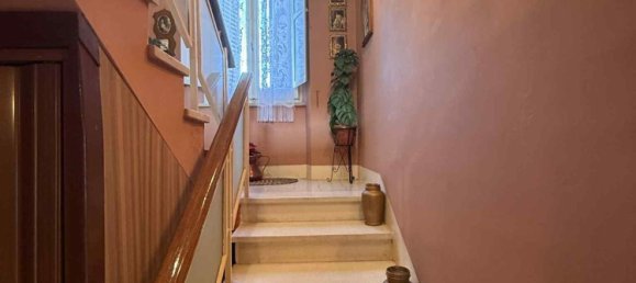 6-Zimmer Haus in Fabriano, Italy, Nr. 308171 12