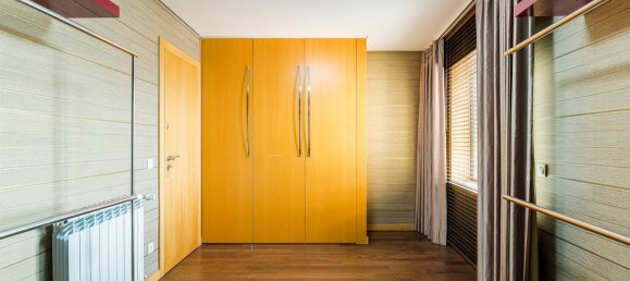 3 bedrooms Apartment in Porto, Portugal No. 97703 11