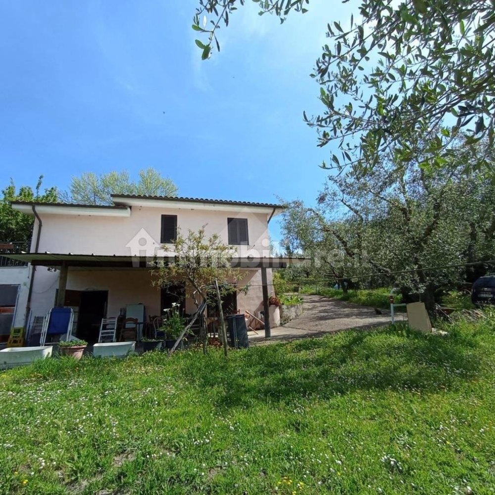 4 rooms Villa in Rome, Italy No. 310131