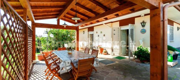 3 bedrooms Villa in Guidonia Montecelio, Italy No. 7541 7