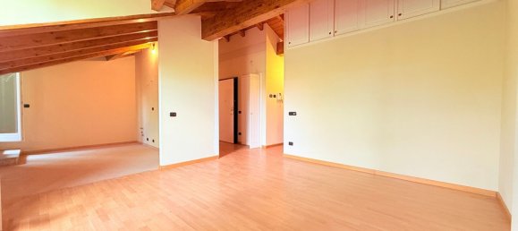 4غرفة بانتهاوس في Tortona, Italy رقم 267503 6