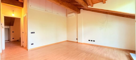 4غرفة بانتهاوس في Tortona, Italy رقم 267503 9