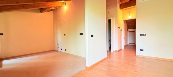 4غرفة بانتهاوس في Tortona, Italy رقم 267503 10