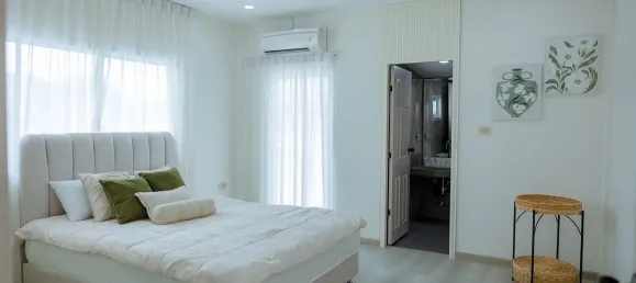 5 bedrooms Villa in Pattaya, Thailand No. 77615 8