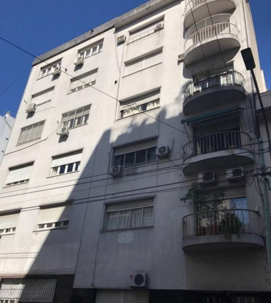 4 bedrooms Apartment in Buenos Aires, Argentina No. 89089