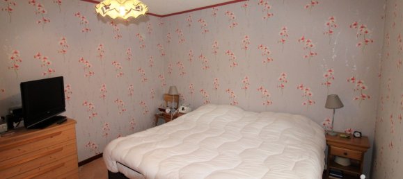 Casa de 4 dormitorios en Mailly-Champagne, France No. 85253 18