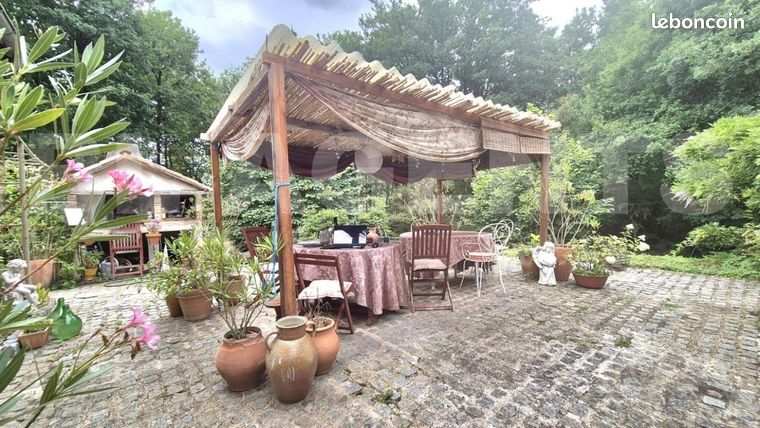 4 غرف نوم فيلا في Sarthe, France رقم 315206