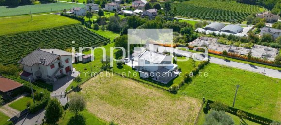 Grundstück in San Pietro di Feletto, Italy 1050m², Nr. 375783 8