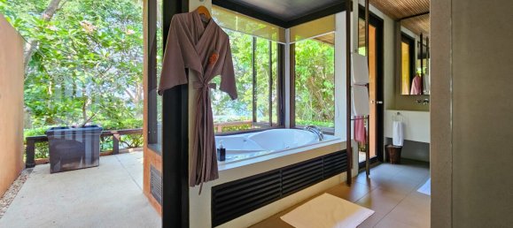 4 bedrooms Villa in Phuket, Thailand No. 11009 16