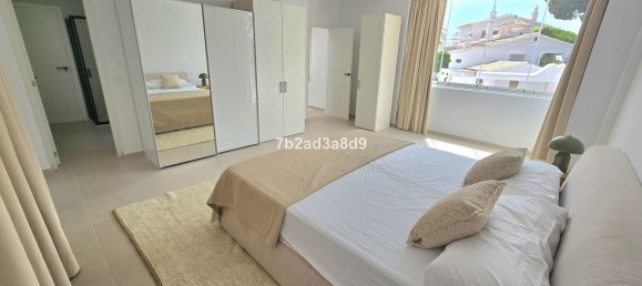 7 bedrooms Villa in Marbella, Spain No. 135140 6