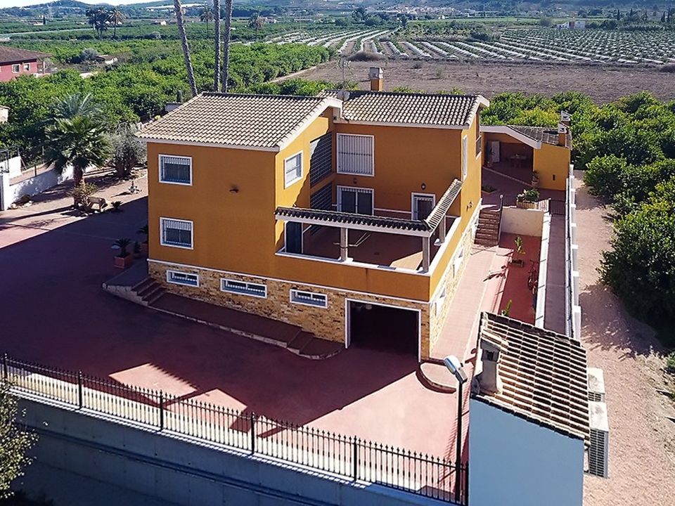 5 غرف نوم منزل في Alicante, Spain رقم 185224