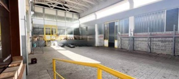 Lagerhaus in Monza, Italy 1050m², Nr. 212900 17