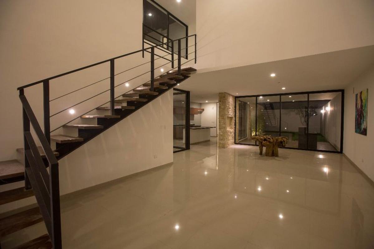 Casa de 4 dormitorios en Yucatán, Mexico No. 180756