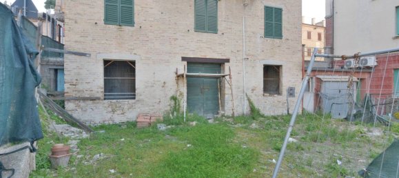 4 bedrooms House in Recanati, Italy No. 169269 18