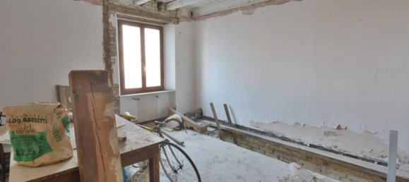 4 bedrooms House in Recanati, Italy No. 169269 13