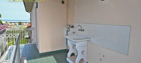 Apartamento de 5 habitaciónes en San Benedetto del Tronto, Italy No. 111179 4