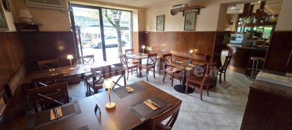 Коммерческая недвижимость с 3 комнатами в Лавено-Момбелло, Италия № 302193 14