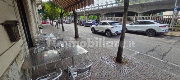 Коммерческая недвижимость с 3 комнатами в Лавено-Момбелло, Италия № 302193 5