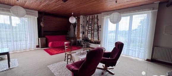 Casa de 5 dormitorios en Le Poinconnet, France No. 289593 10