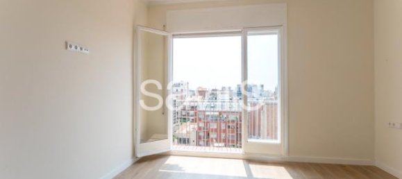 3 bedrooms Apartment in Barcelona, Spain No. 182311 30