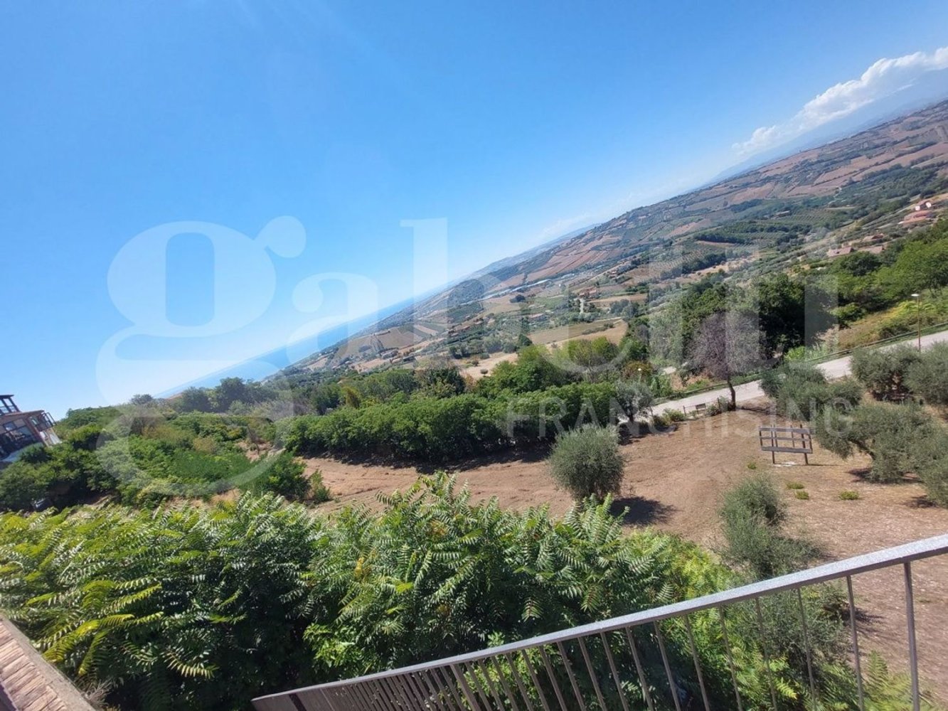  قطعة أرض في Tortoreto, Italy رقم 310998