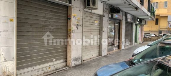 Imóvel comercial de 1 divisão em Naples, Italy N.º 85447 2