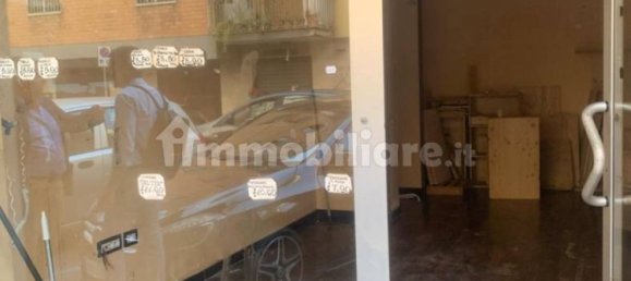 Imóvel comercial de 1 divisão em Naples, Italy N.º 85447 4