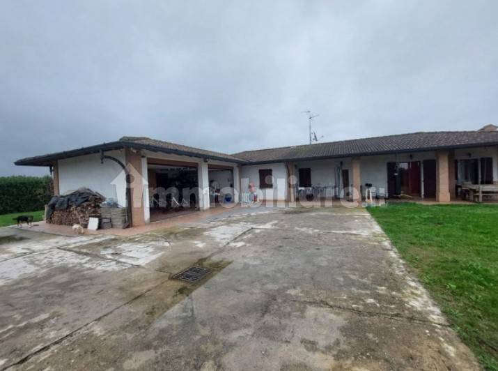 3 bedrooms Villa in Pagazzano, Italy No. 317697