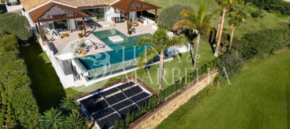 6 bedrooms Villa in Marbella, Spain No. 106168 2