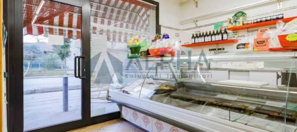 2-Zimmer Gewerbliche Immobilie in Forlì, Italy, Nr. 135976 3