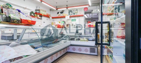 2-Zimmer Gewerbliche Immobilie in Forlì, Italy, Nr. 135976 10