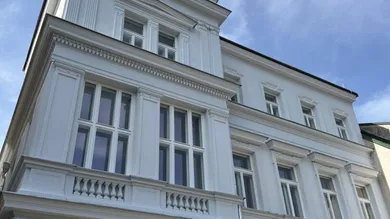 Квартира с 5 комнатами в Мёдлинг, Австрия № 168700