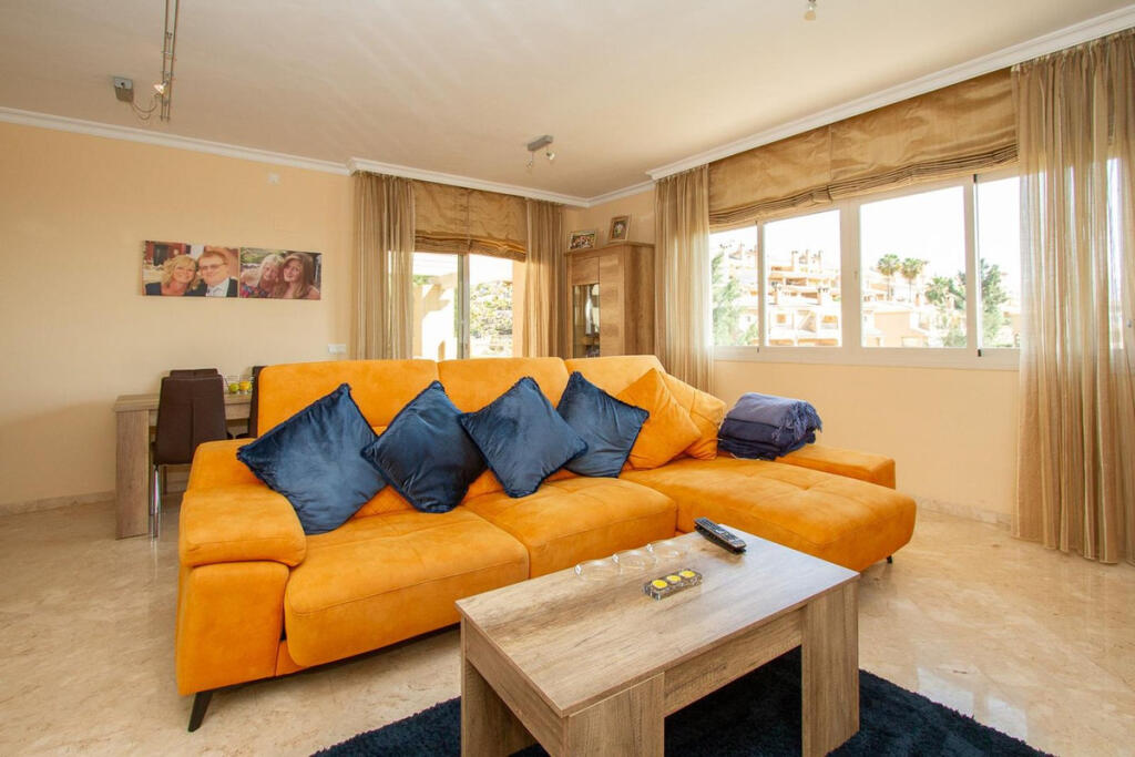 3 bedrooms Penthouse in Ojen, Spain No. 185032