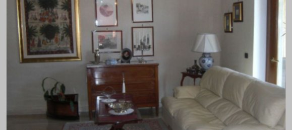 6 bedrooms Apartment in Solofra, Italy No. 377963 22