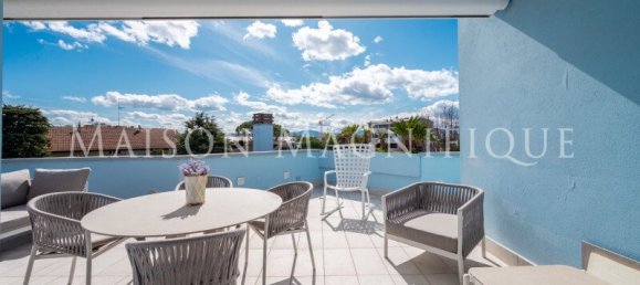 2 bedrooms Penthouse in Riccione, Italy No. 236839 2