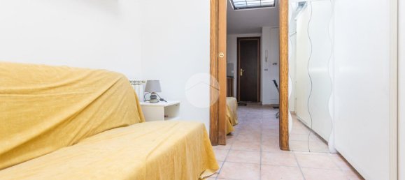 2 rooms Apartment in Rome, Italy No. 22289 9