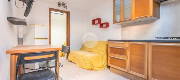 2 rooms Apartment in Rome, Italy No. 22289 2