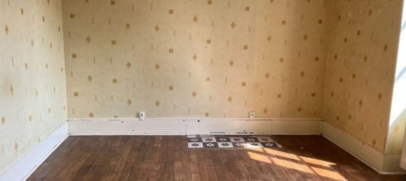 6 rooms Apartment in Saint-Gaultier, France No. 305352 4