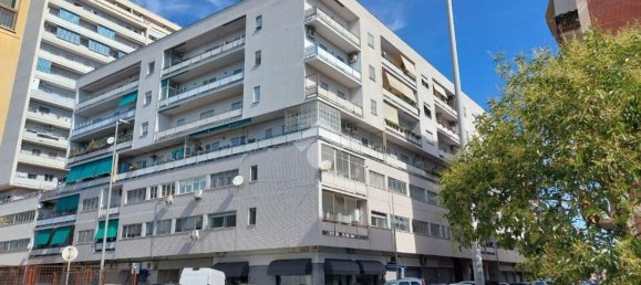 5 bedrooms Apartment in Latina, Italy No. 337028 2