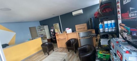 Propiedad comercial en Macon, France 876 m² No. 353371 11