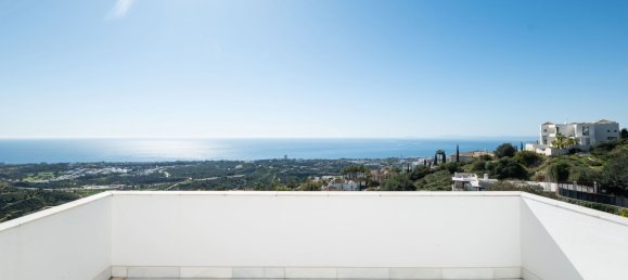 6 bedrooms Villa in Marbella, Spain No. 61269 37