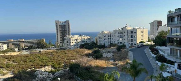 3 bedrooms Apartment in Agios Tychonas, Cyprus No. 8610 10