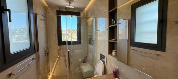 3 bedrooms Apartment in Agios Tychonas, Cyprus No. 8610 5