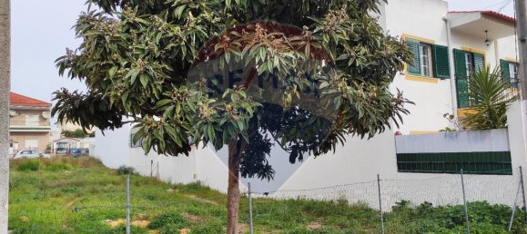 193m² Land in Quinta do Conde, Portugal No. 49712 2