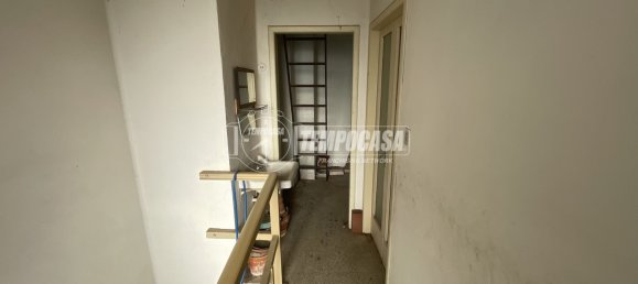 4 rooms House in Castellamonte, Italy No. 79140 3