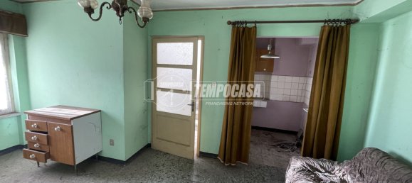 4 rooms House in Castellamonte, Italy No. 79140 12