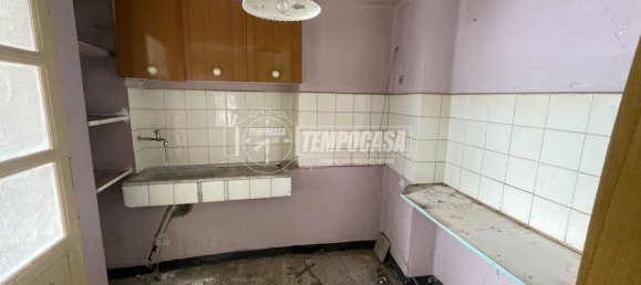 4 rooms House in Castellamonte, Italy No. 79140 14