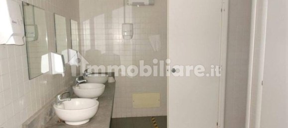 Oficina en Modugno, Italy 4524 m² No. 322080 11
