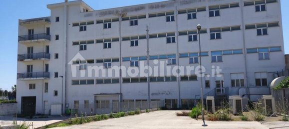 Oficina en Modugno, Italy 4524 m² No. 322080 20