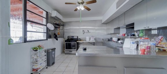 9 Schlafzimmer Villa in Miami, USA, Nr. 615119 11